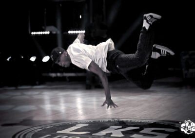 Tonio Total Feeling Crew